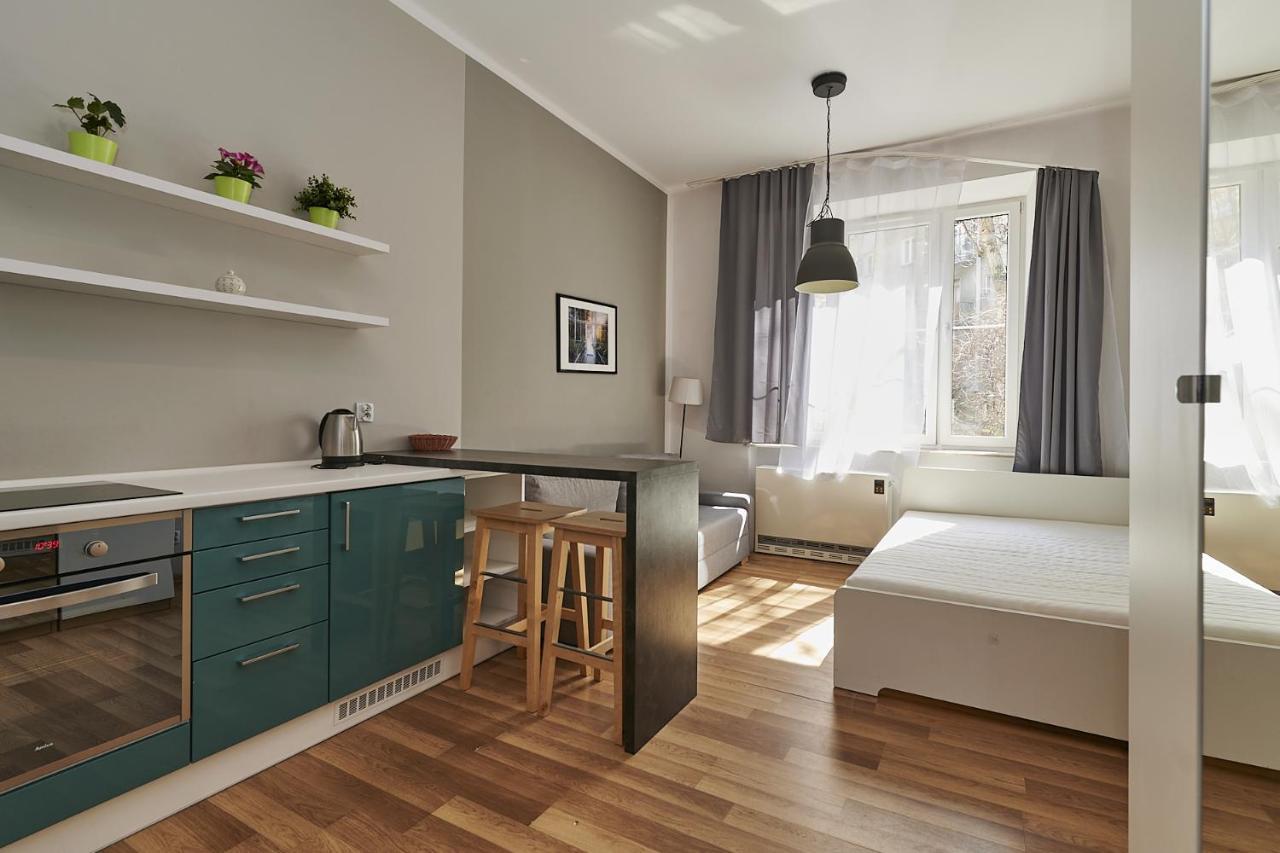 Przy Alejach Apartment Красков Екстериор снимка